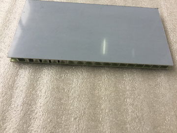 Pannelli di alluminio del favo PVDF della pittura rossa della perla con alta resistenza all'urto
